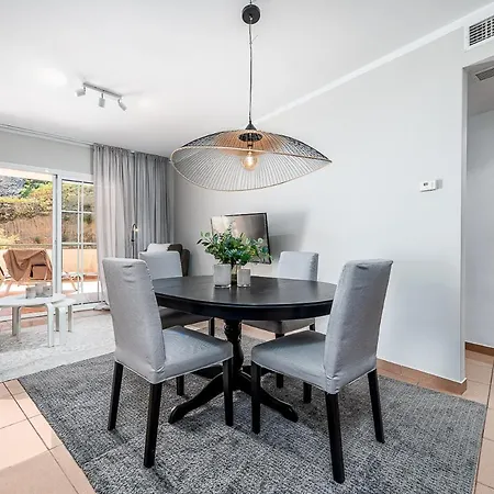 Rubarsal 1e Menyber Apartament
